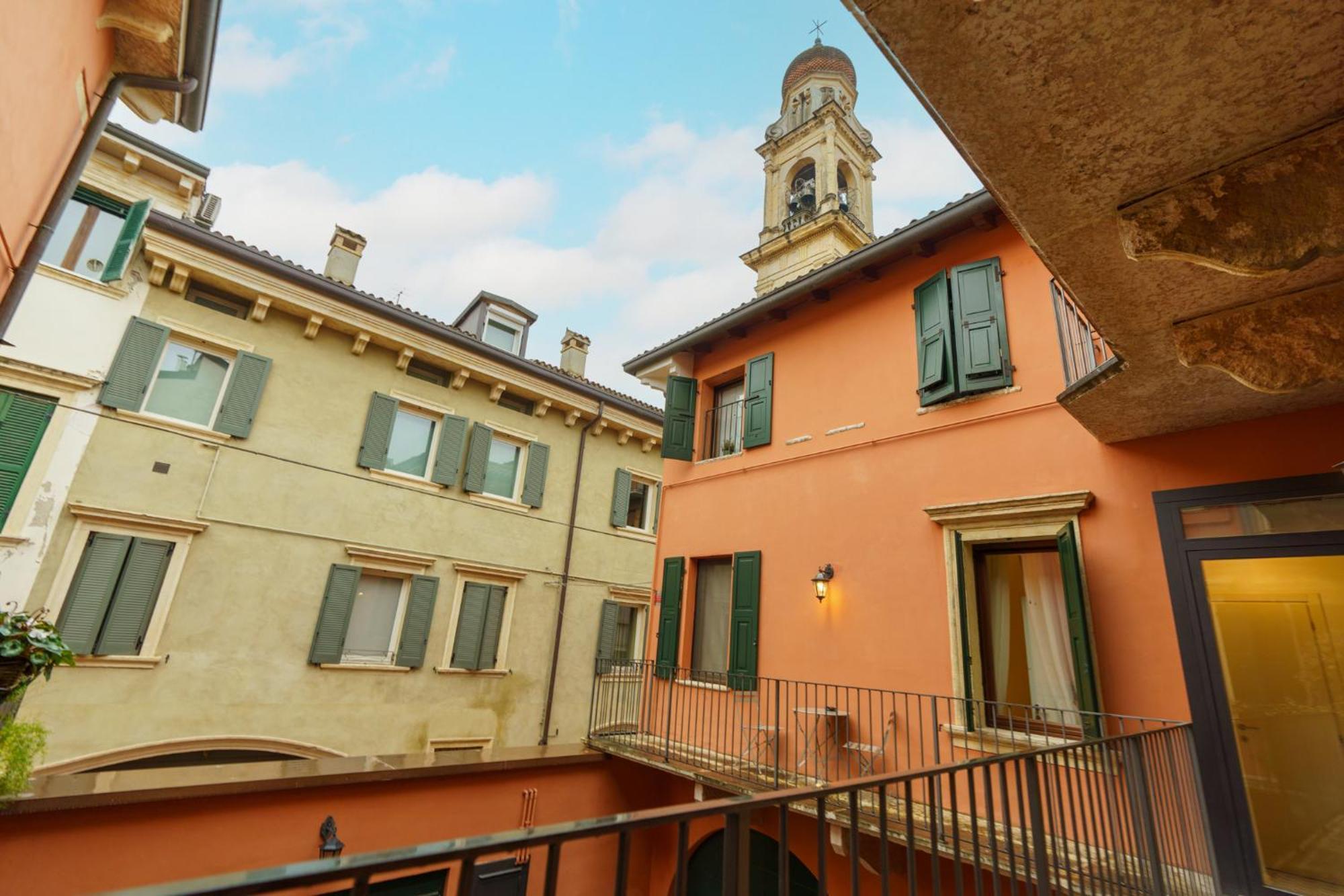 Domus Verona - Elegante Residenza Satiro Exterior photo