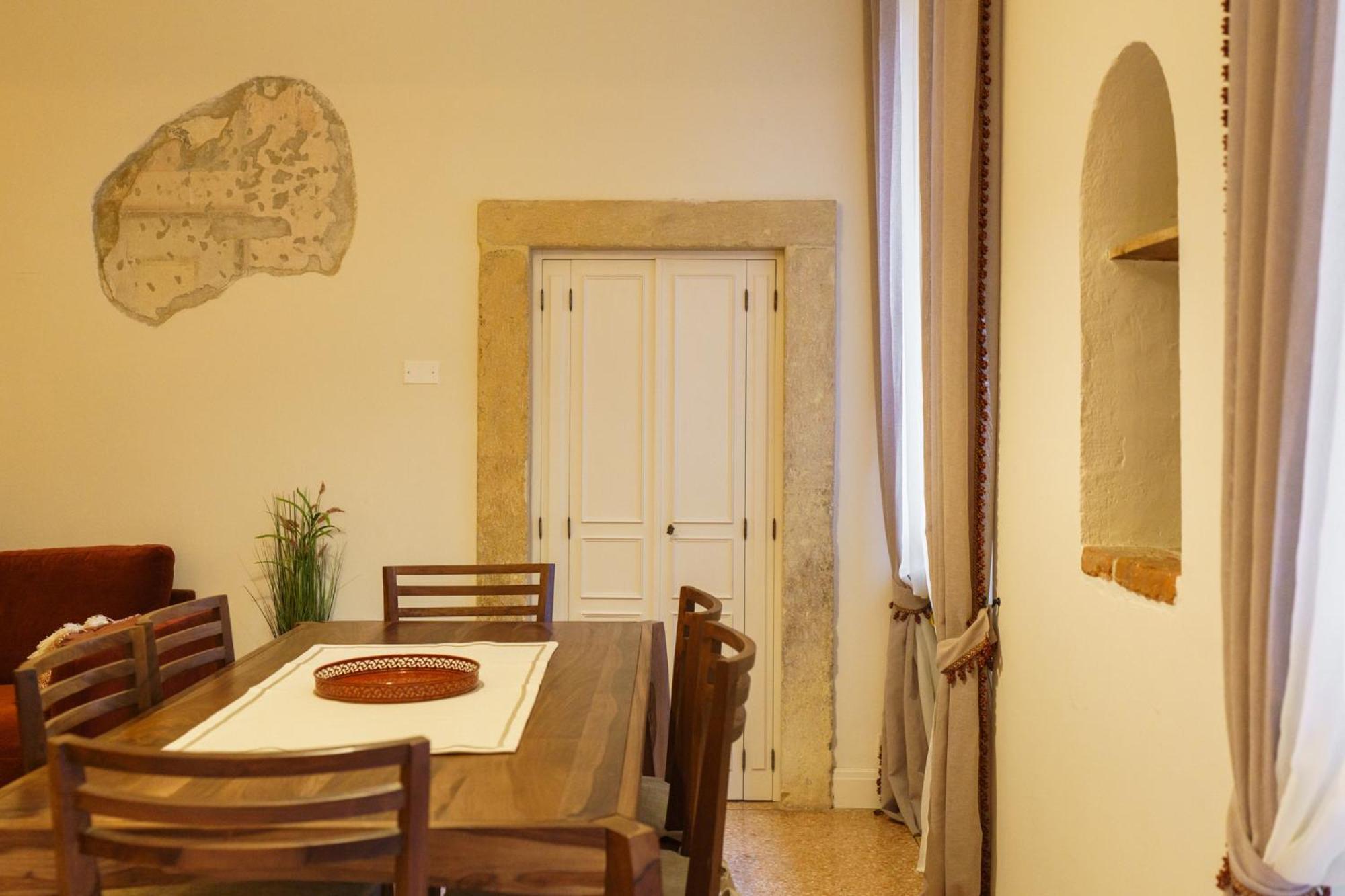 Domus Verona - Elegante Residenza Satiro Room photo